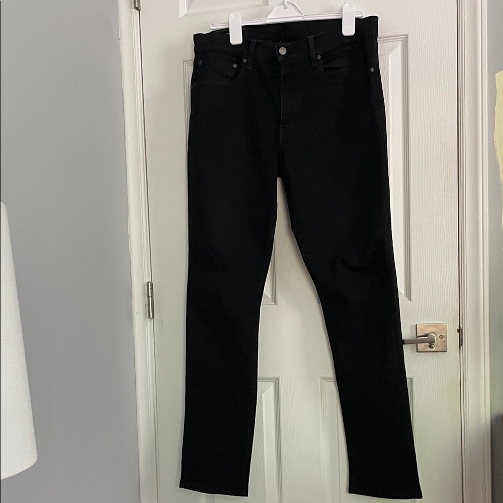 Levi's Black Slim Straight Men's Jeans